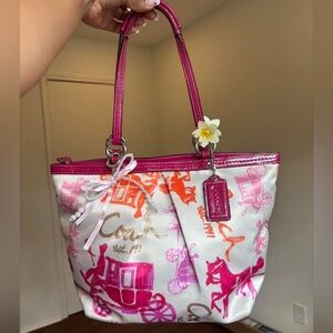 Coach Horse and Carriage Tote bag